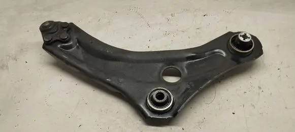 Renault Kangoo III Front lower control arm/wishbone G4523R