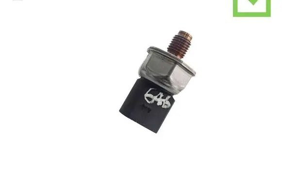 Mercedes-Benz C W204 Fuel pressure sensor 9307Z512A 0735392469 230735392469