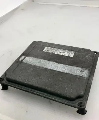Ford Fusion Engine control unit/module 4S6112A650NC 120977013E