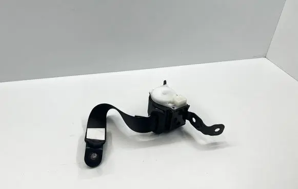 Opel Insignia A Rear seatbelt 30648401