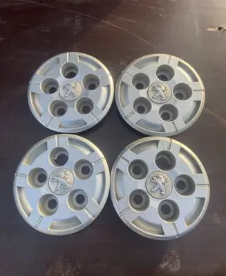 Peugeot Boxer R15 wheel hub/cap/trim 