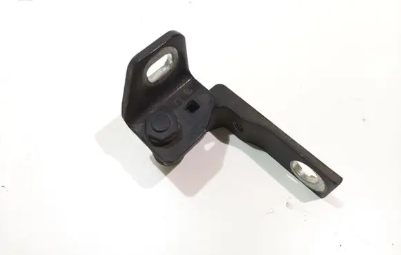Ford Focus Front door upper hinge