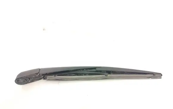 Suzuki Grand Vitara II Rear wiper blade arm