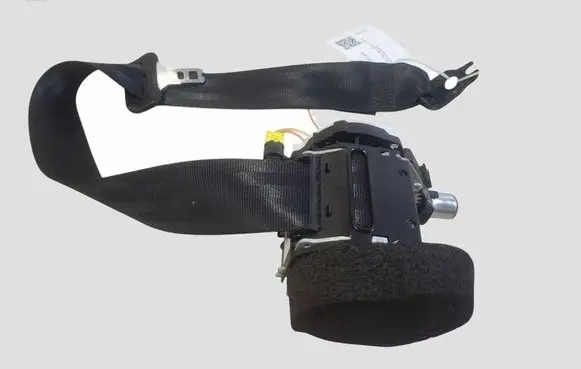 Volvo S60 Middle seatbelt (rear) 39822960 34147926 P03922960