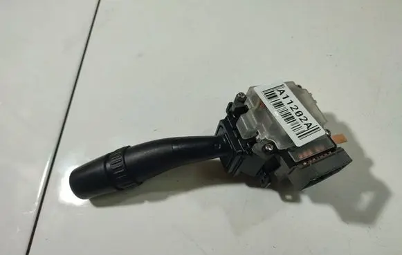 KIA Sportage Wiper control stalk 621W05200