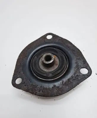 Nissan X-Trail T30 Coil spring/strut mount 