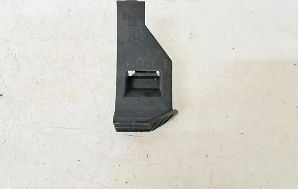Volvo V50 Front bumper mounting bracket 30678481