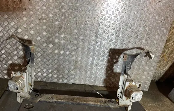 Toyota Corolla Verso E121 Radiator support slam panel