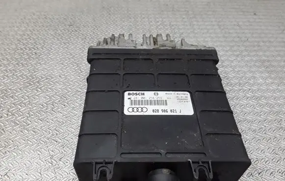Audi A6 S6 C4 4A Engine control unit/module 028906021J 0281001258