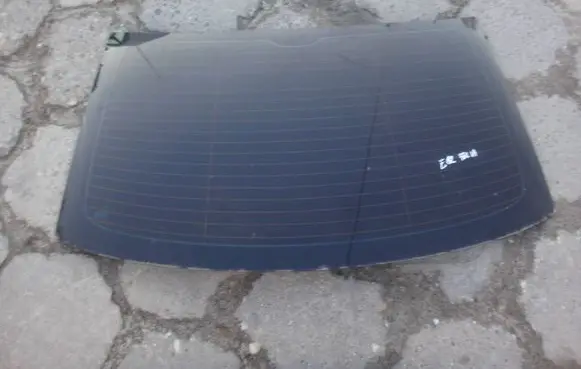 BMW 1 E82 E88 Rear windscreen/windshield window