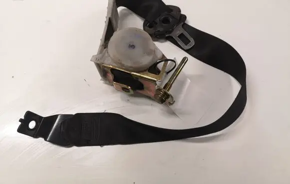 Opel Vectra B Front seatbelt 22020063L