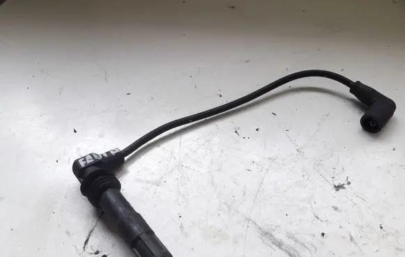 Volkswagen Golf IV Ignition plug leads 