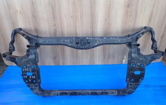 KIA Carens II Front bodywork piece 