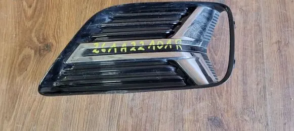 Renault Arkana Front bumper lower grill 261A22101R