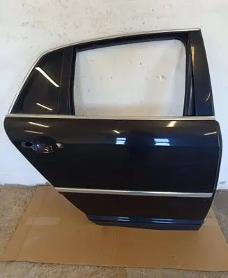 Volkswagen Phaeton Rear door 