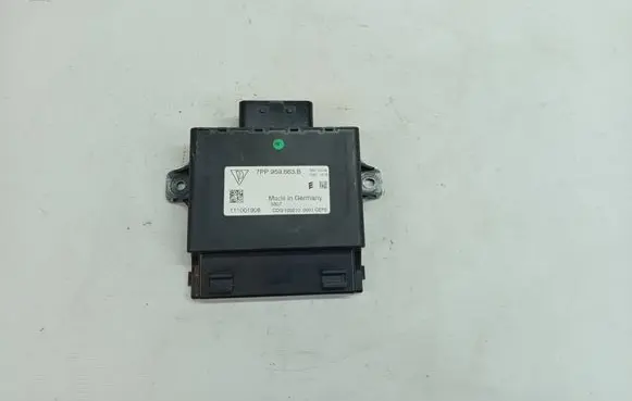 Porsche Cayenne (92A) Voltage converter/converter module 7PP959663B 111001908 CDG100210