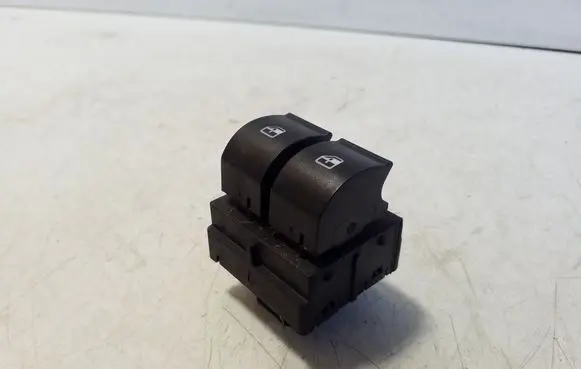 Fiat 500L Electric window control switch 