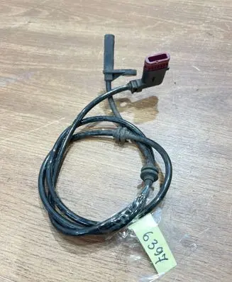 Mercedes-Benz C W204 ABS rear brake sensor A2045400317