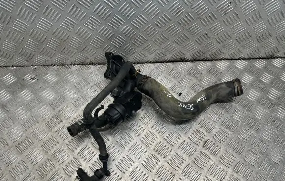 Thermostat/thermostat housing