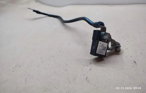Mercedes-Benz E C207 W207 Negative earth cable (battery) A1665420418