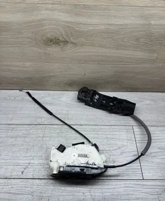 Seat Ibiza IV (6J,6P) Front door lock 5N1837016C