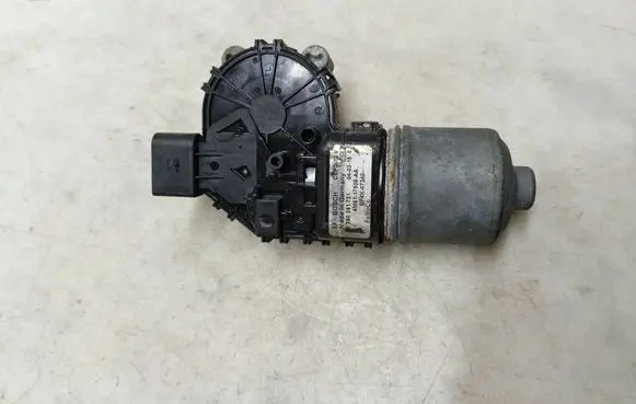 Mazda 3 I Wiper motor 0390241731 BP4K67340 4M5117508AA
