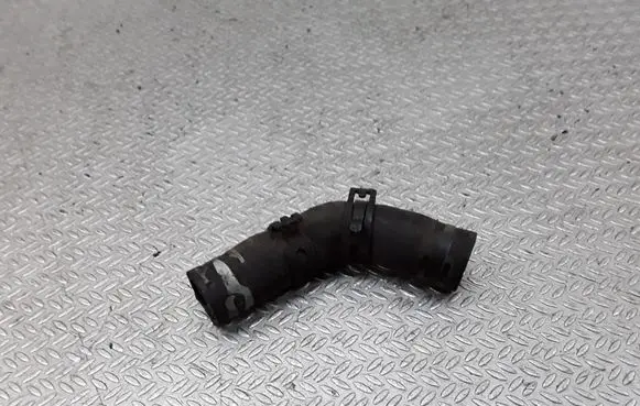 Volkswagen Touran I Engine coolant pipe/hose