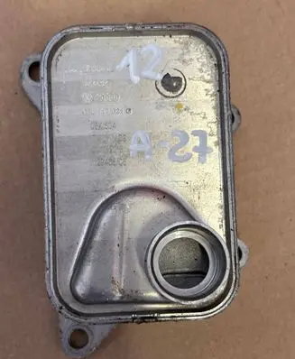 Volkswagen Arteon Engine oil radiator 06L117021G 8241564 06K504