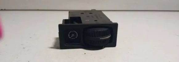 Ford Sierra Panel lighting control switch 83BB13K752AB 78598A1985 012694
