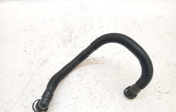 Volkswagen Golf V Other engine bay part 06F103235