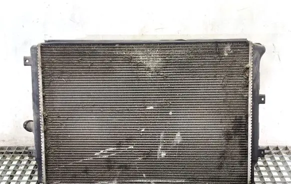 Volkswagen Golf VI Coolant radiator 1K0121251AB
