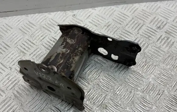 Toyota Verso Rear bumper shock impact absorber/damper 520160F020
