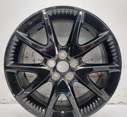 Toyota Yaris R17 alloy rim 