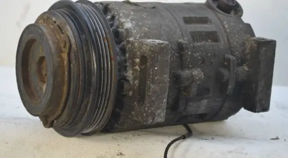Audi A4 S4 B5 8D Air conditioning (A/C) compressor (pump)