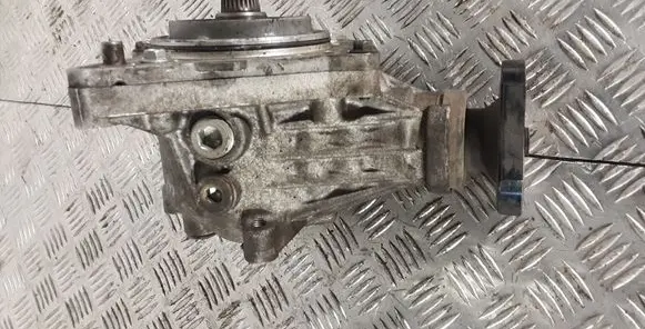 Gearbox transfer box case