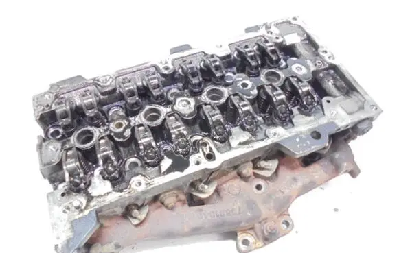 Opel Corsa C Engine head 55193109