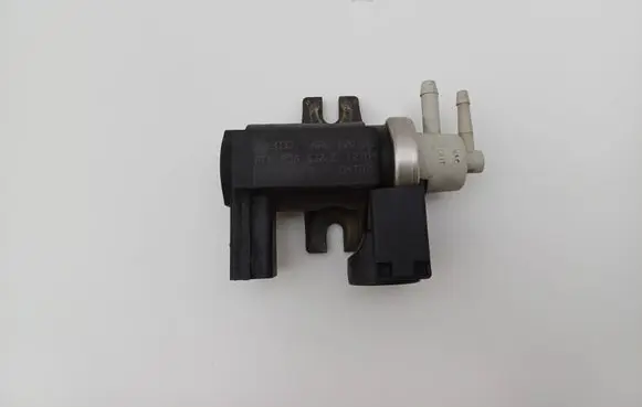 Audi A4 S4 B6 8E 8H Turbo solenoid valve 8E0906627C