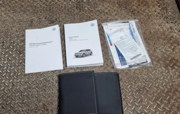 Volkswagen Tiguan Allspace Owners service history hand book 5NM012723SJ