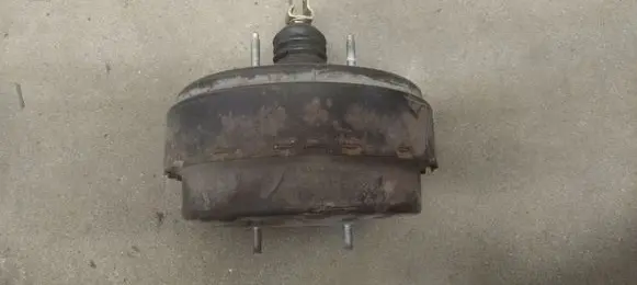 Toyota Avensis T250 Brake booster 4720005170