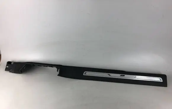Volkswagen Tiguan Front sill trim cover 5NA853370
