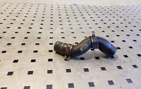 Land Rover Range Rover Sport L320 Engine coolant pipe/hose PEH500034