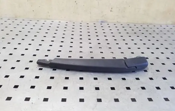 Nissan X-Trail T32 Rear wiper blade arm 80019327