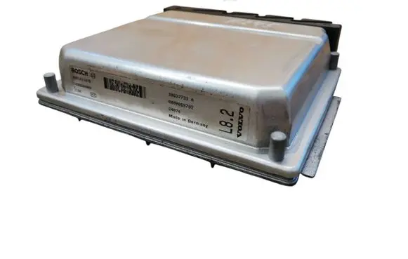 Volvo S60 Engine control unit/module 30637733A 04074 0281011078