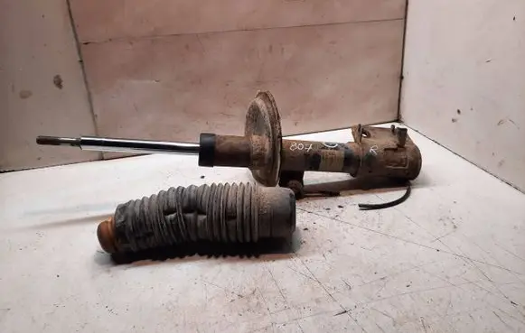 Front shock absorber/damper