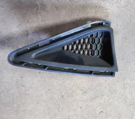 Ford Mustang VI Front bumper lower grill JR3B17B969AAW