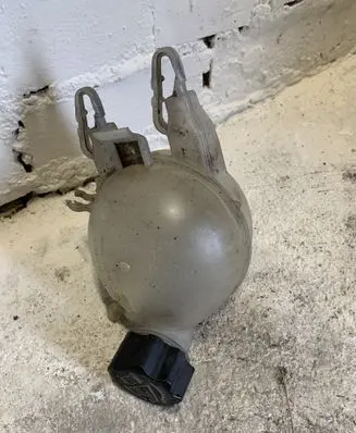Citroen C3 Pluriel Coolant expansion tank/reservoir 9652621280