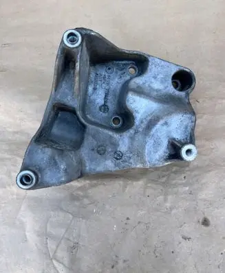 BMW X3 E83 A/C compressor mount bracket 7794614