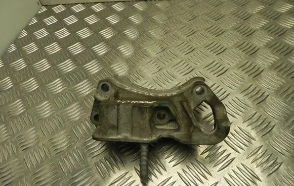 Ford Focus Engine mounting bracket 3M516030 VD11306