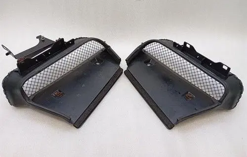 Ferrari FF Rear air vent grill 83002900