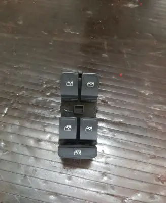 Volkswagen Golf VII Electric window control switch 5G0959857D